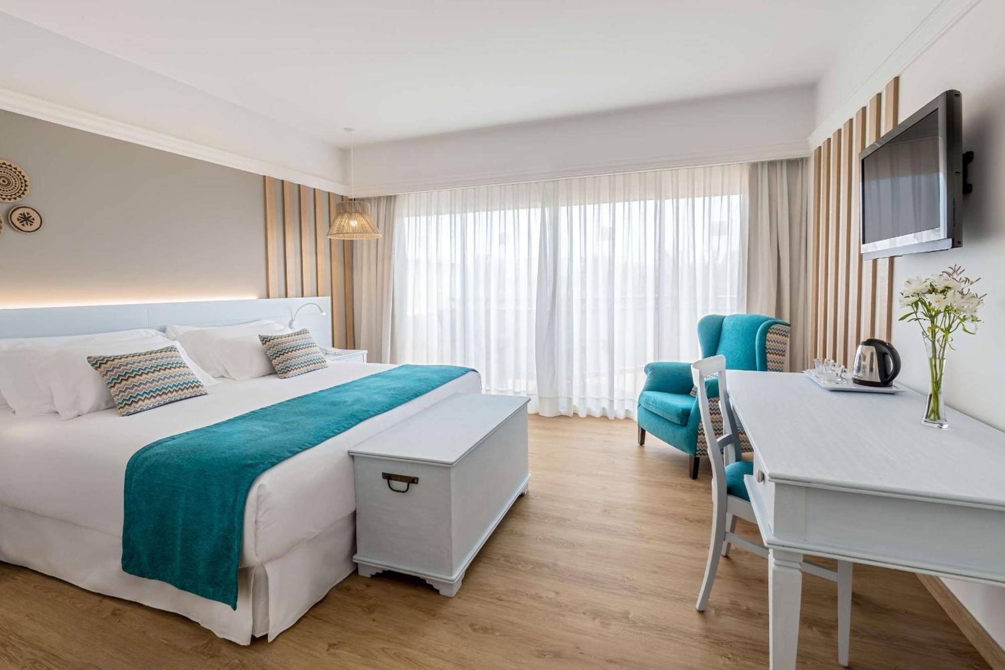 Barcelo Bay - Adults Only 4*
