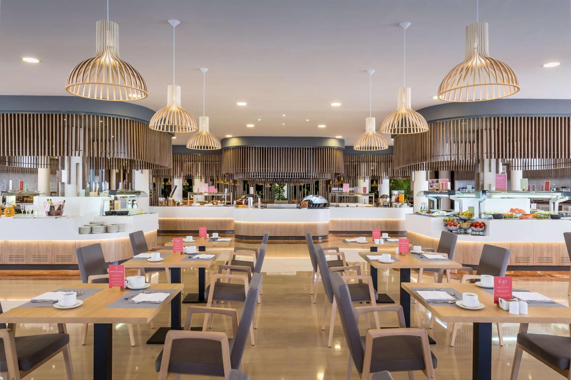 Barcelo Bay - Adults Only Hotel