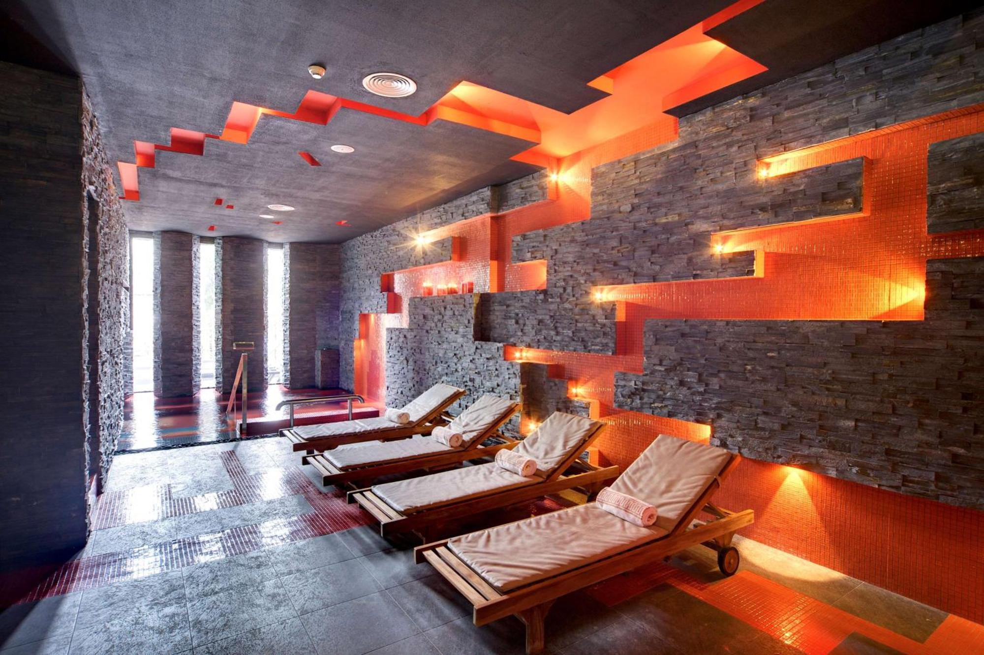 Hotel Barcelo Bay - Adults Only