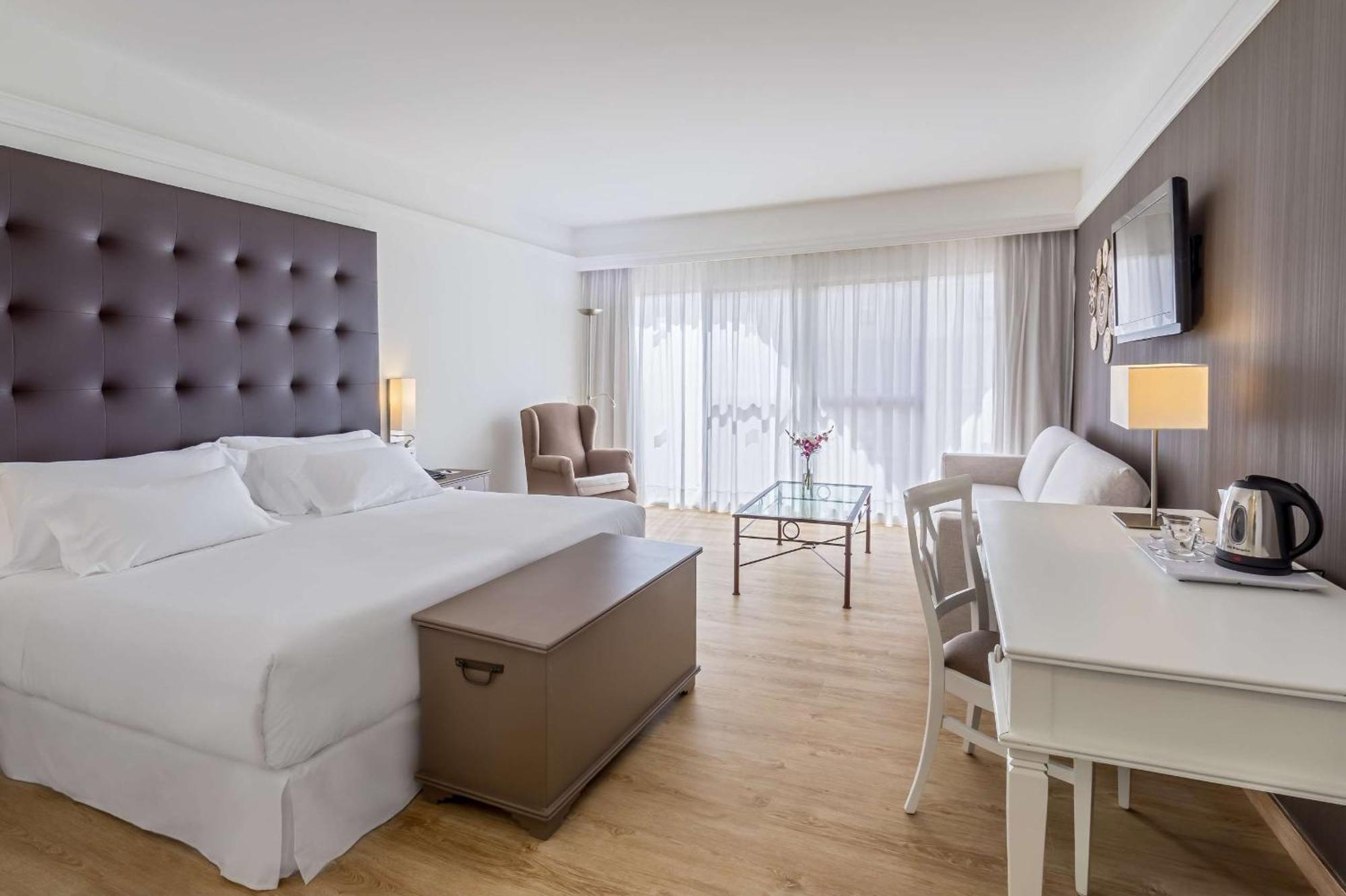 Barcelo Bay - Adults Only Hotel 4*