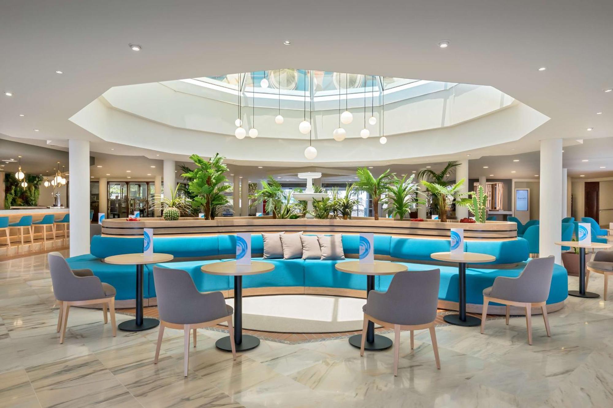 Hotel Barcelo Bay - Adults Only 4*